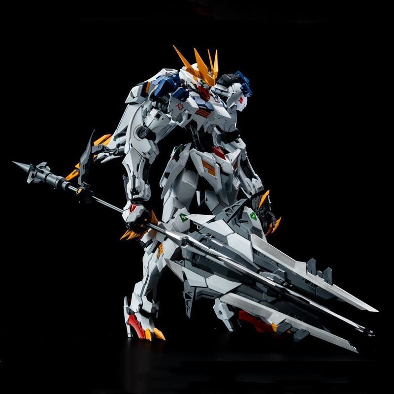 【W MAGAZYNIE】LUNAVOR MG 1/100  – Model Kit Lubu recenzja i cena