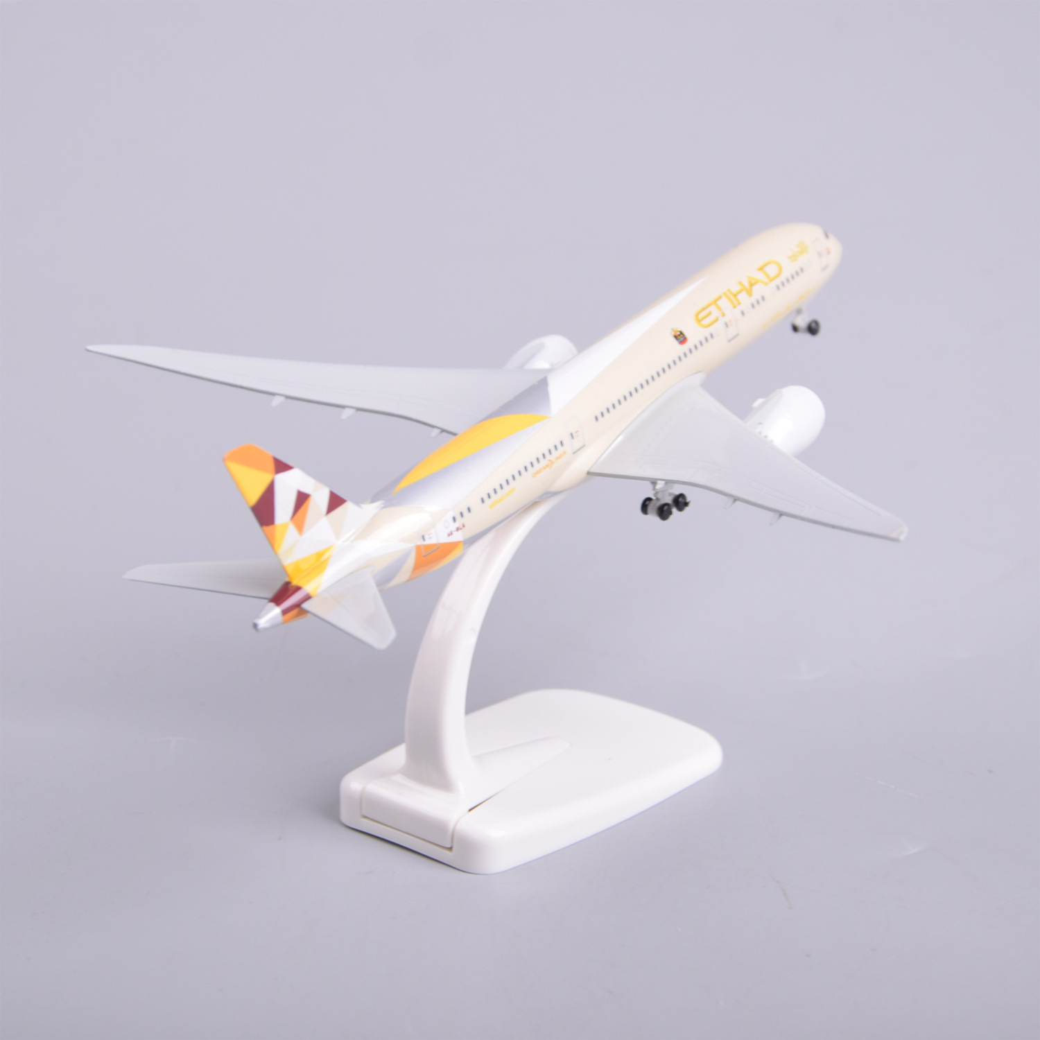 Model samolotu Etihad B787 z m – Model Kit Plane recenzja i cena