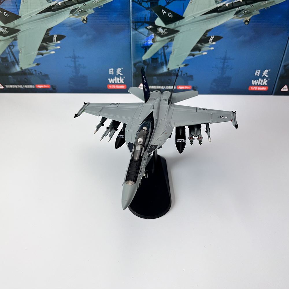 Model samolotu wojskowego F/A- – Model Kit Plane recenzja i cena