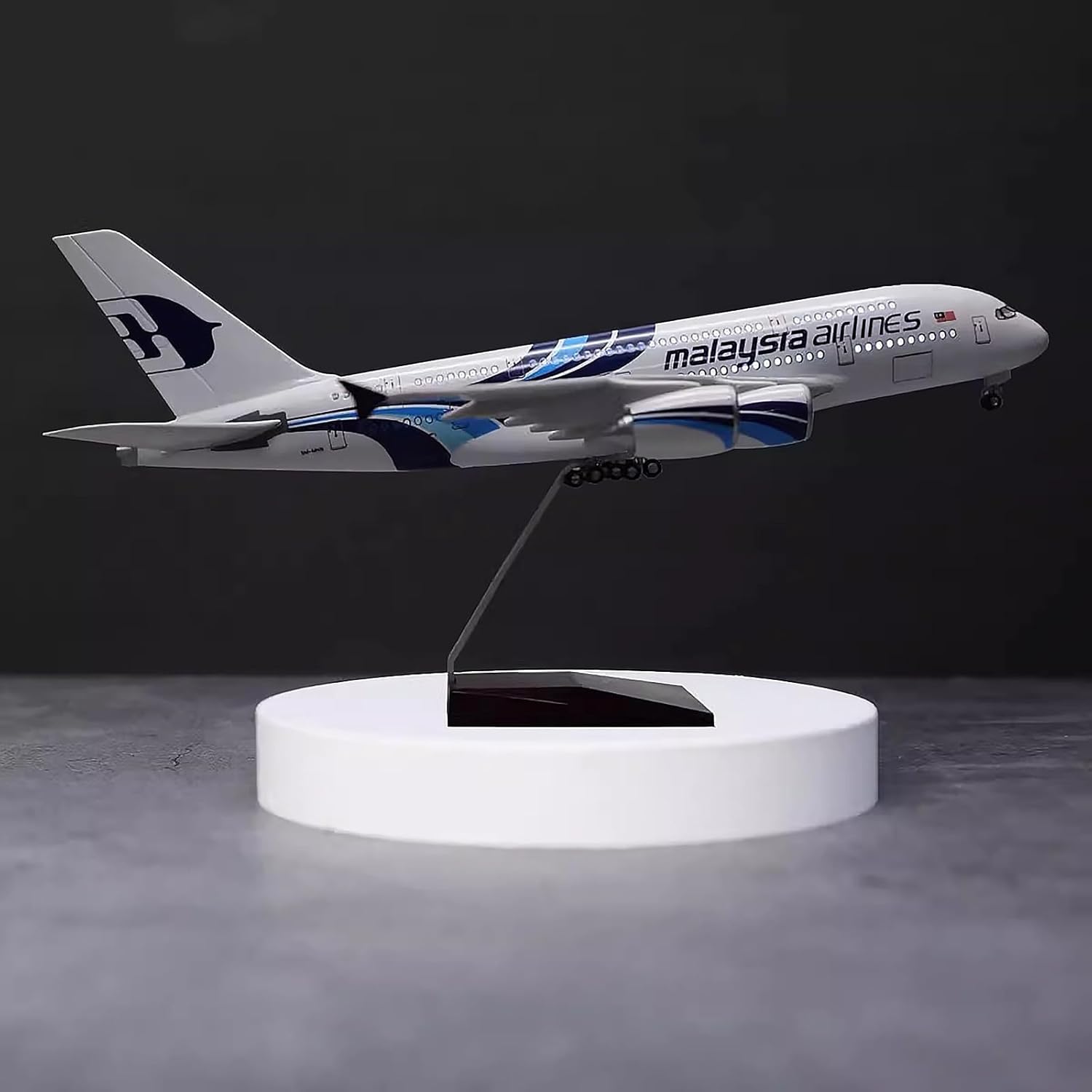 Model samolotu Malaysia Airlin – Model Kit Plane recenzja i cena